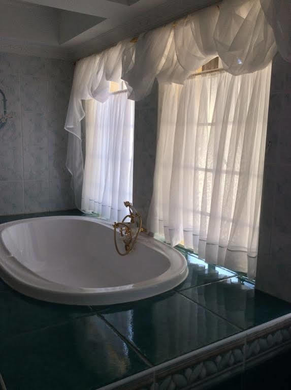Florentia Guest House Bloemfontein Exterior foto